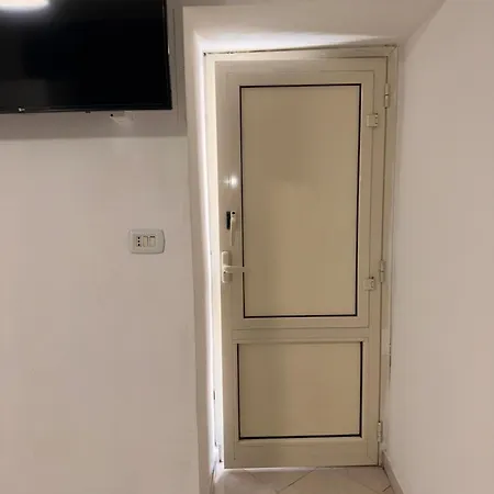 Apartment Valenti House